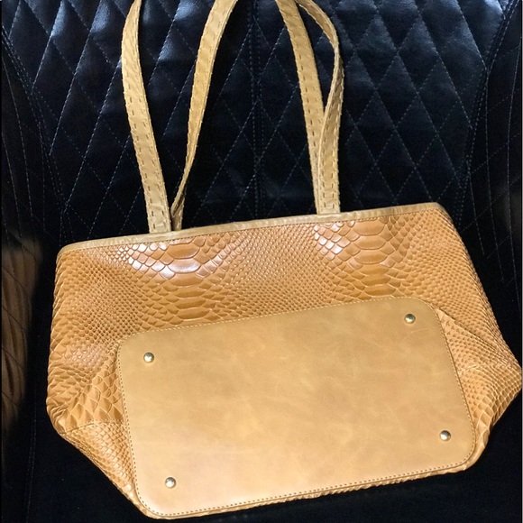 GASPY Collection, Tracy Tote - Picture 7 of 7